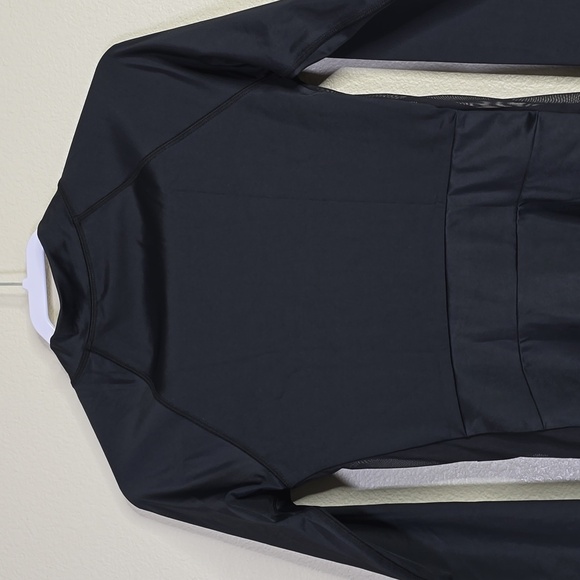 Ocean soul long-sleeved swimsuit The sulawesi midnight size large NWT. - Picture 9 of 16